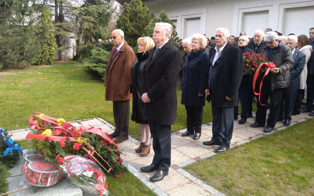 Обележена 14. годишњица смрти Слободана Милошевића, венац положила и Славица Ђукић-Дејановић (ФОТО)